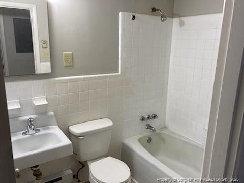 1110 Rowan St, Fayetteville, NC 28305