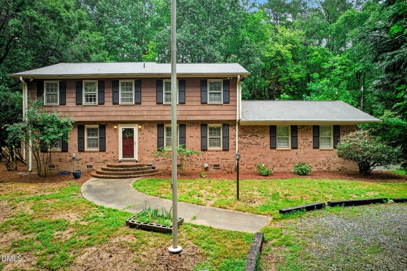 1110 Sandlewood Dr, Durham, NC 27712