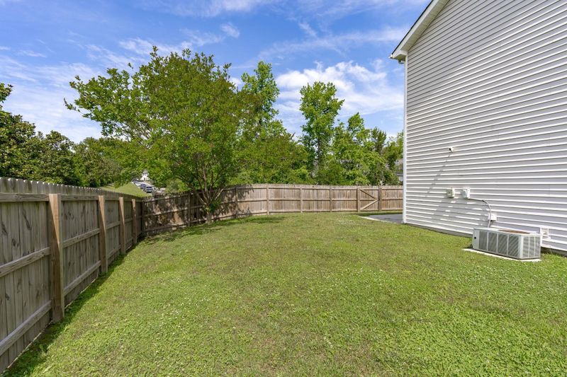 1110 Shackleton Rd, Apex, NC 27502