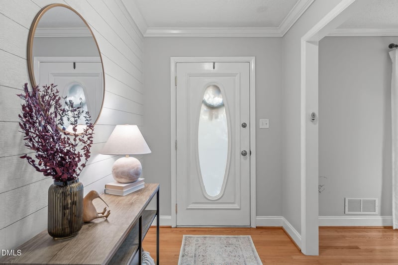 1110 Sturdivant Dr, Cary, NC 27511