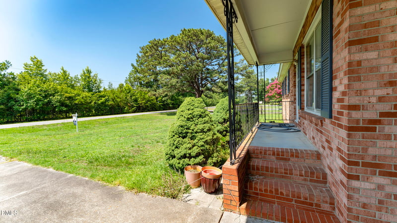 1110 Webb St, Selma, NC 27576