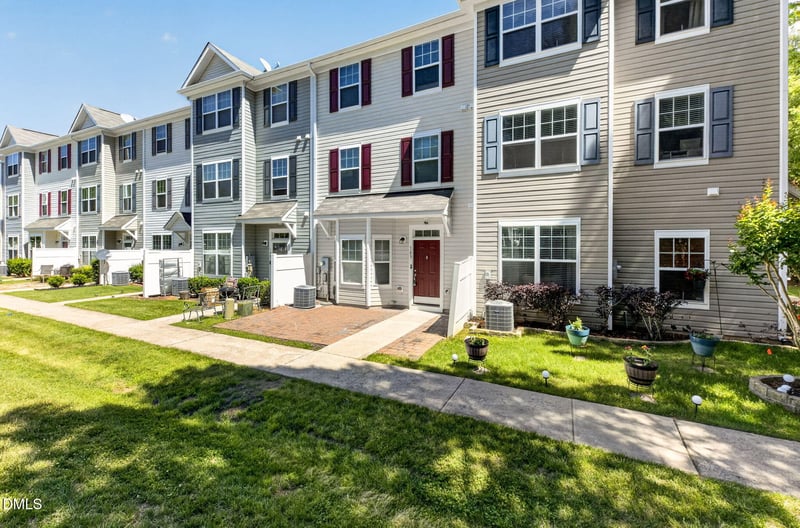 11101 Gwynn Oaks Dr #103, Raleigh, NC 27614