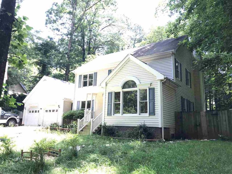 11108 Lakeshore Dr, Raleigh, NC 27613