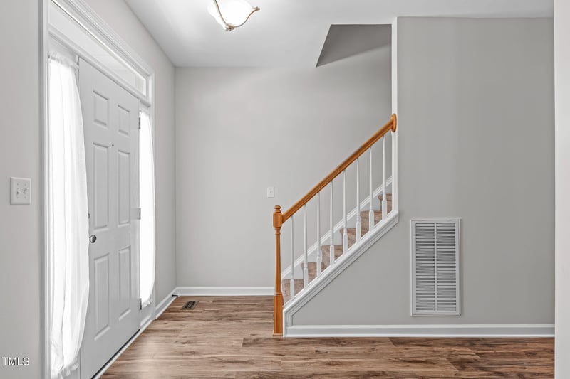 1111 Barrow Nook Ct, Apex, NC 27502