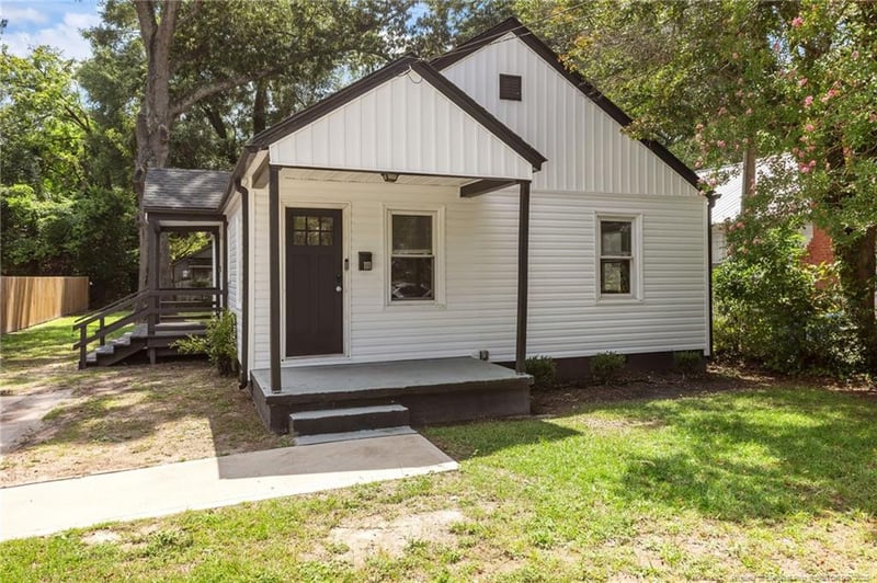 1111 Branson St, Fayetteville, NC 28305