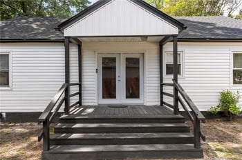 1111 Branson St, Fayetteville, NC 28305