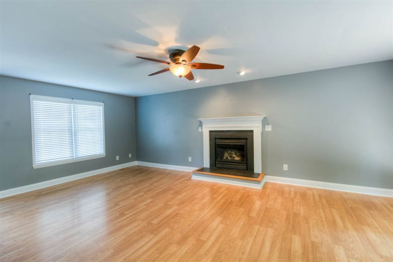 1111 Crown Ct, Hillsborough, NC 27278