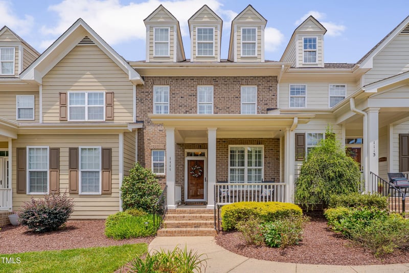 1111 Front Gate Ln, Wake Forest, NC 27587