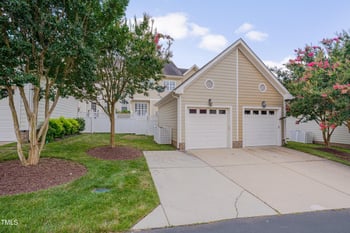 1111 Front Gate Ln, Wake Forest, NC 27587