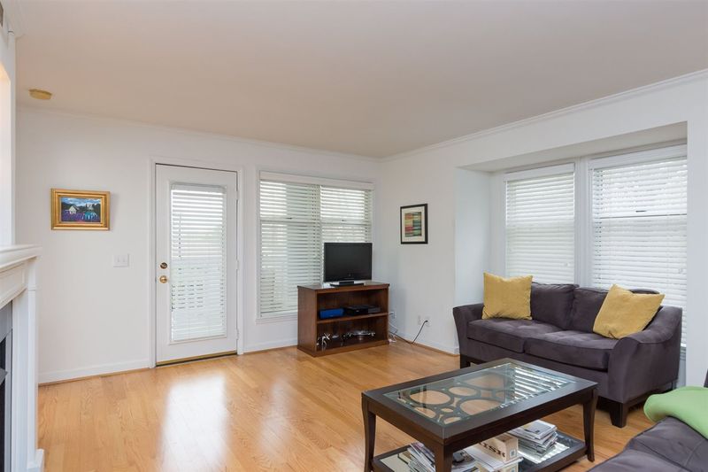 1111 Parkridge Ln #201, Raleigh, NC 27605