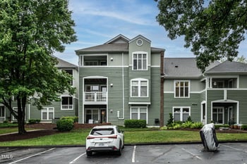 1111 Parkridge Ln, Raleigh, NC 27605
