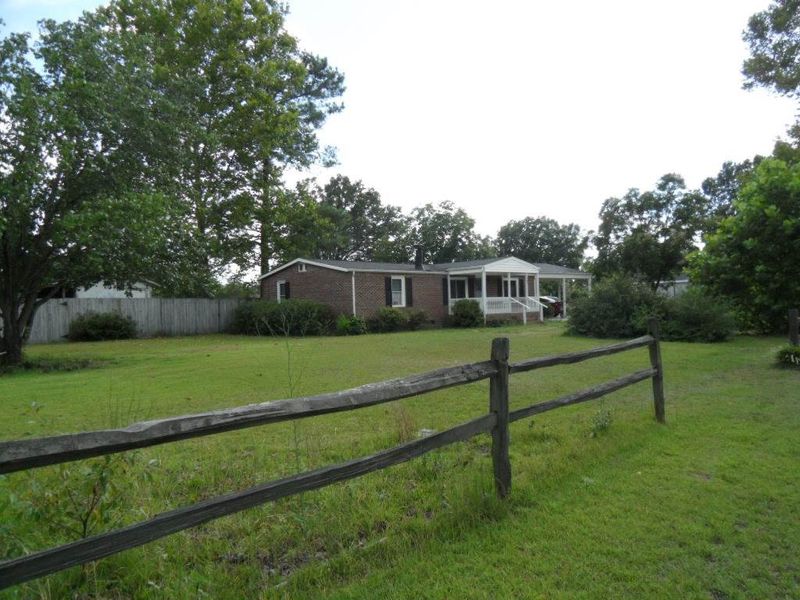 1111 S Us 701 Hw, Four Oaks, NC 27524