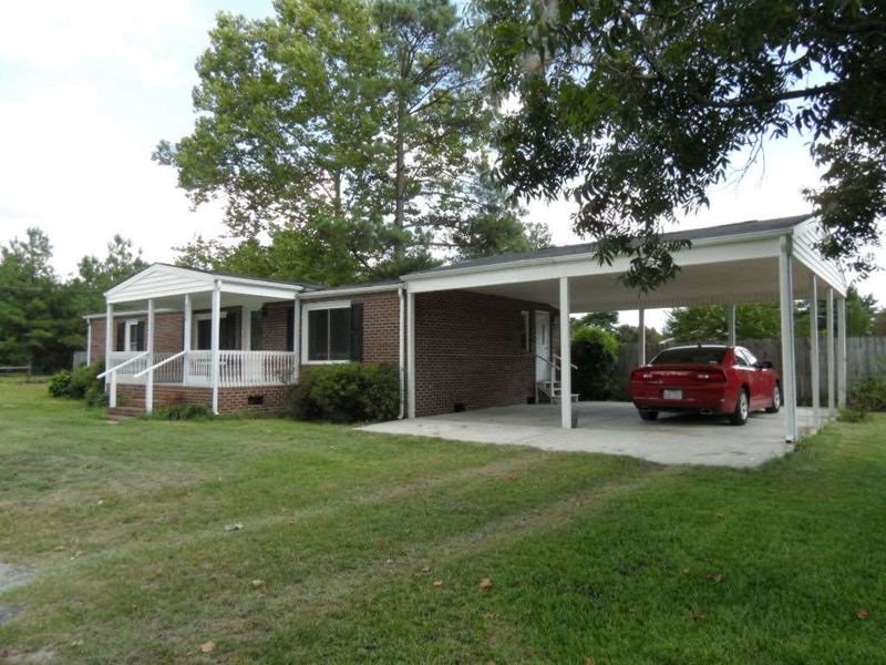 1111 S Us 701 Hw, Four Oaks, NC 27524