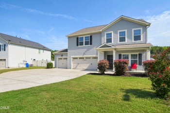1112 Arden Trace Ct, Fuquay Varina, NC 27526