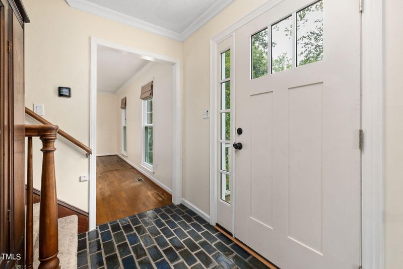 1112 Ashford Ln, Cary, NC 27511