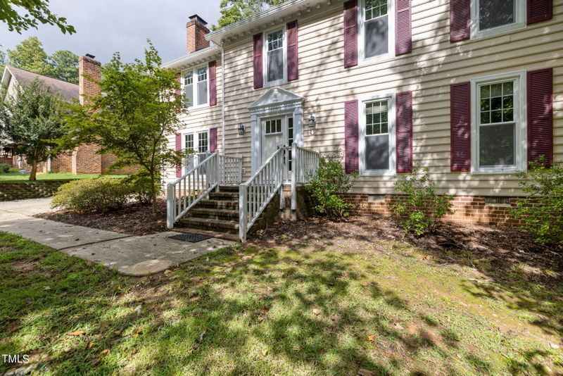 1112 Ashford Ln, Cary, NC 27511