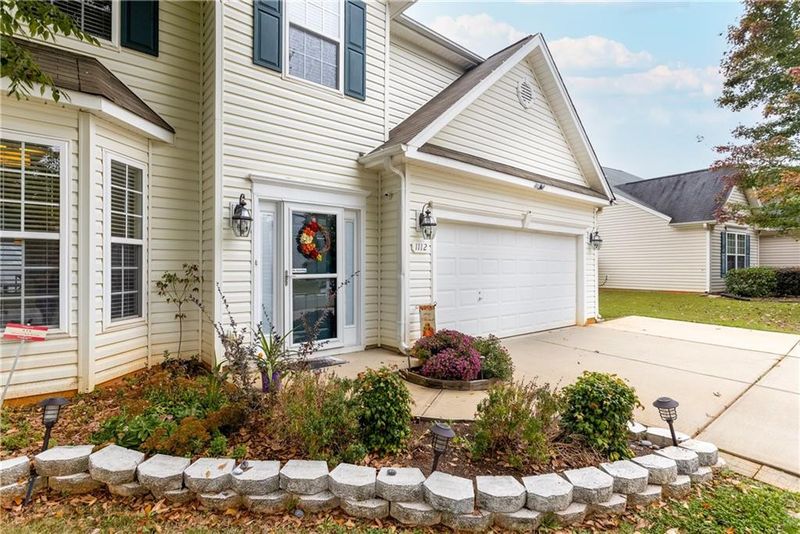 1112 Augusta Dr, Mebane, NC 27302