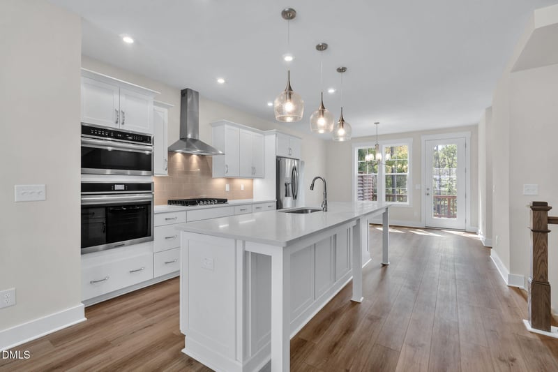 1112 Blackthorn Ln, Durham, NC 27703