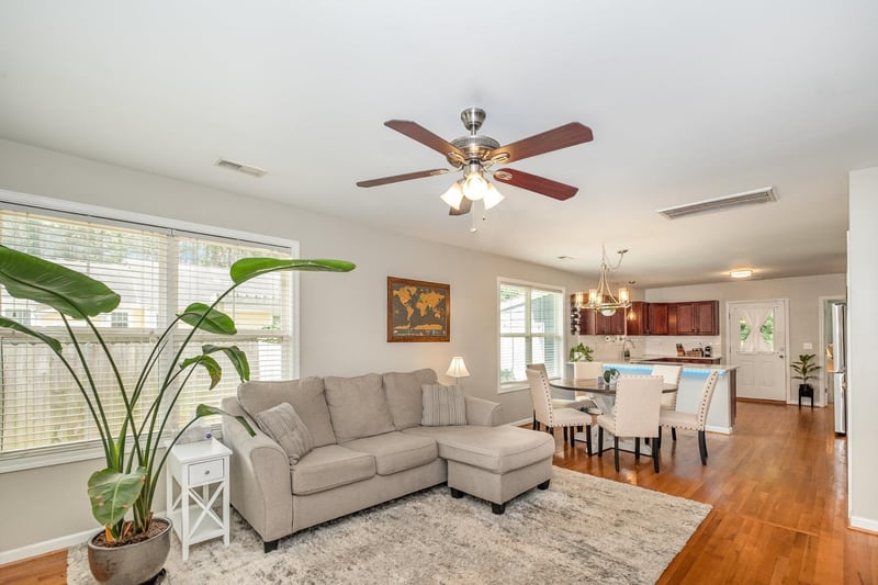 1112 Coleman St, Raleigh, NC 27610