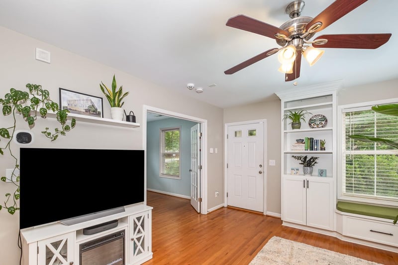 1112 Coleman St, Raleigh, NC 27610