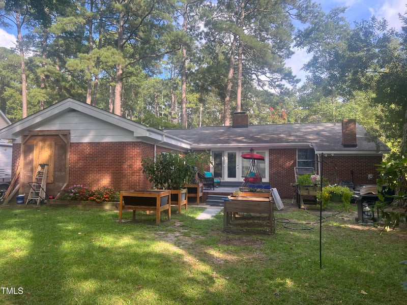 1112 Crescent Dr, Smithfield, NC 27577