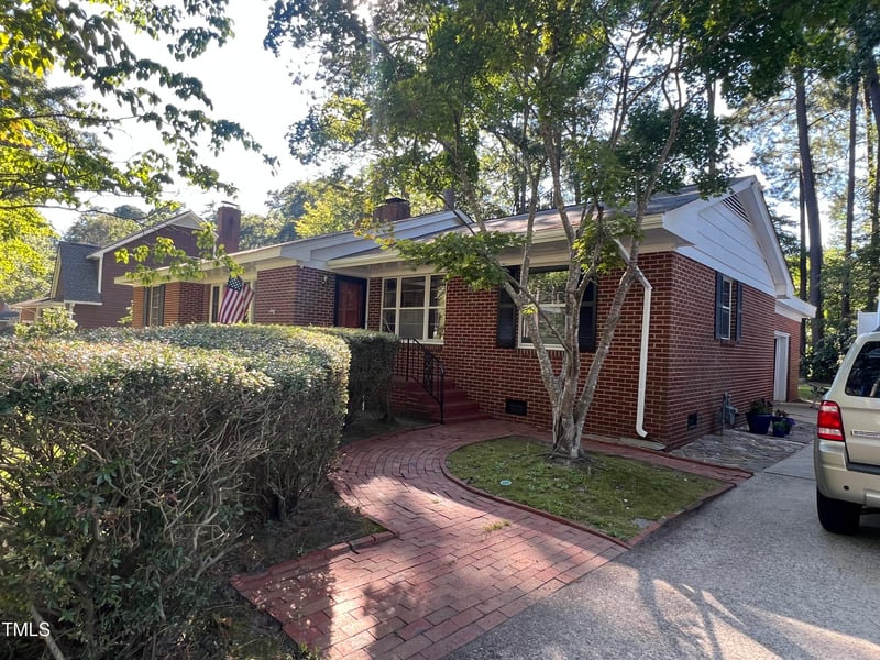 1112 Crescent Dr, Smithfield, NC 27577