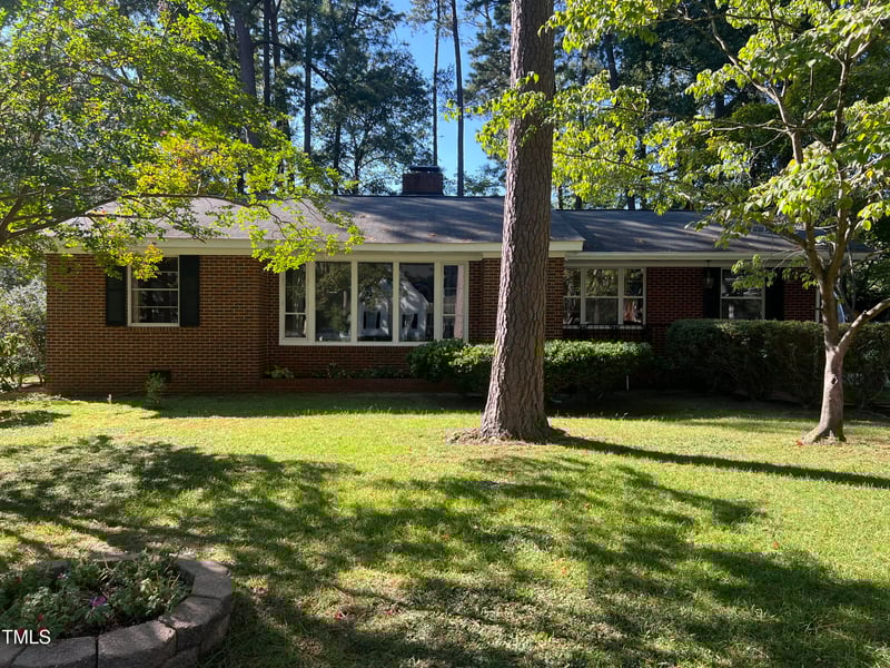 1112 Crescent Dr, Smithfield, NC 27577
