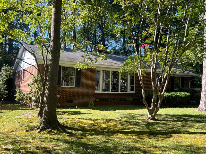 1112 Crescent Dr, Smithfield, NC 27577