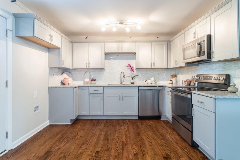 1112 Fiske St, Durham, NC 27703