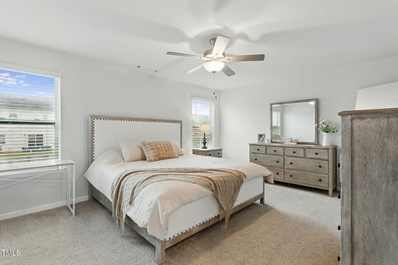 1112 Prewitt Ranch Dr, Holly Springs, NC 27540