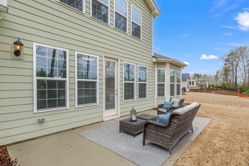 1112 Pulitzer Ln, Durham, NC 27703