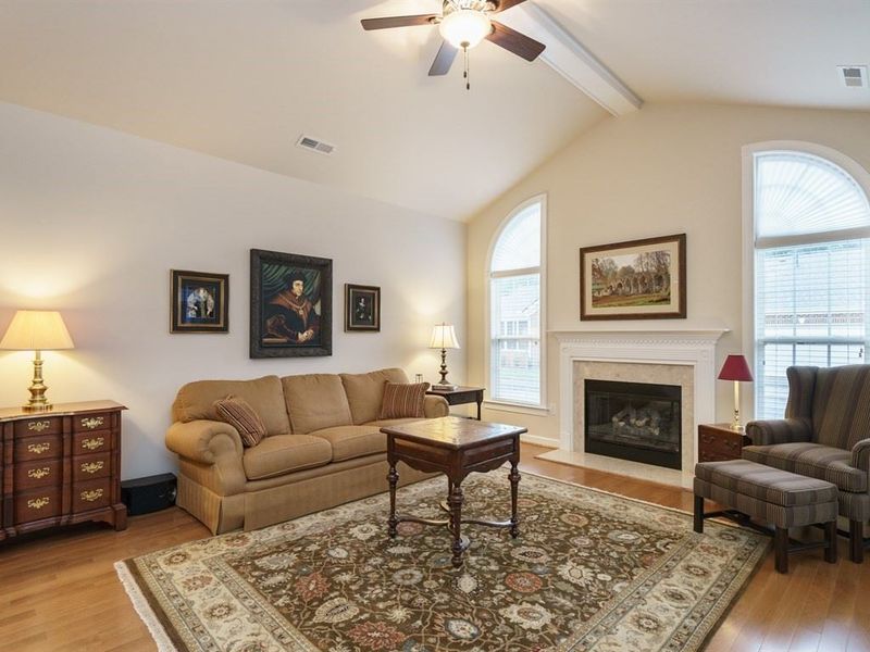 1112 Thistle Briar Pl #A, Cary, NC 27511