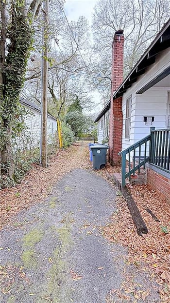 1113 Branson St, Fayetteville, NC 28305