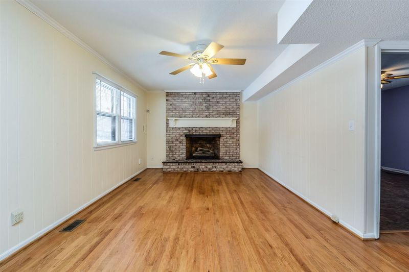 1113 Brookgreen Dr, Cary, NC 27511