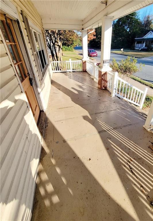 1113 Dixie St, Burlington, NC 27217