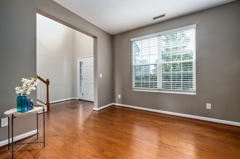 1113 High Fox Dr, Durham, NC 27703