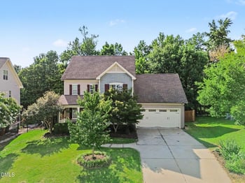 1113 Hollymont Dr, Holly Springs, NC 27540