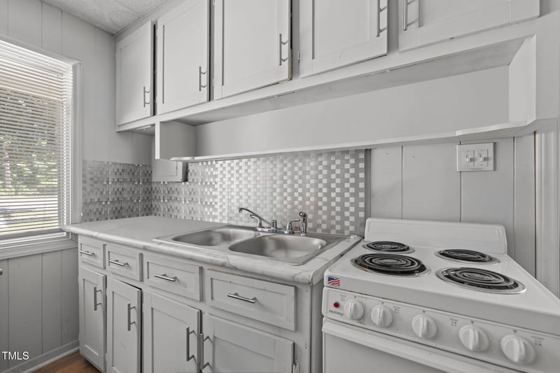 1113 Midland Ter, Durham, NC 27704