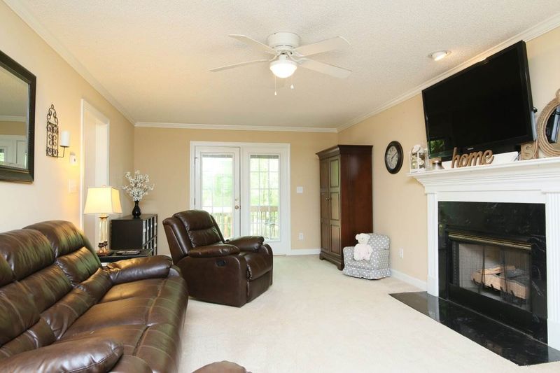 1113 Mountain Laurel Dr, Raleigh, NC 27603