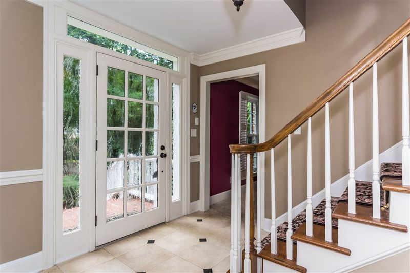 1113 Queensferry Dr, Cary, NC 27511