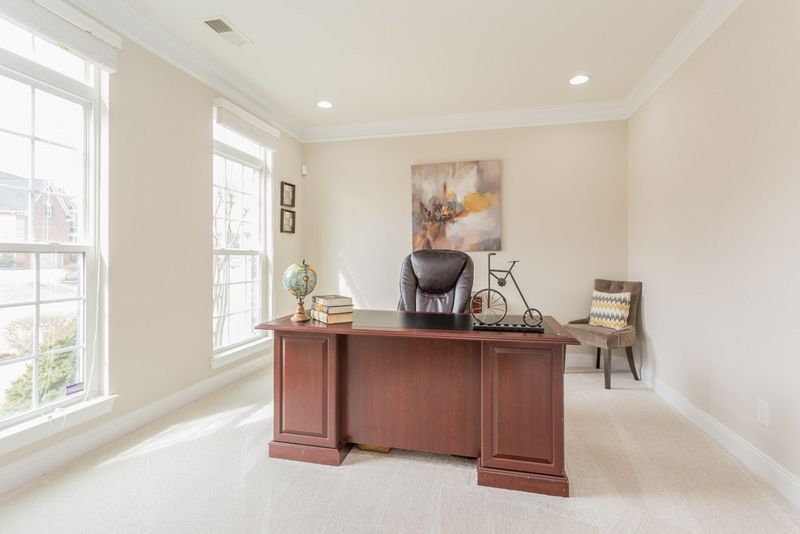 1113 Riggins Mill Rd, Cary, NC 27519