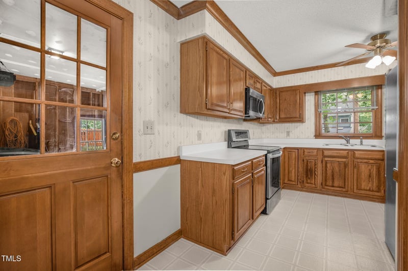 1113 Smokewood Dr, Apex, NC 27502