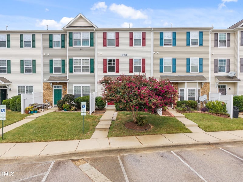 11130 Gwynn Oaks Dr #106, Raleigh, NC 27614