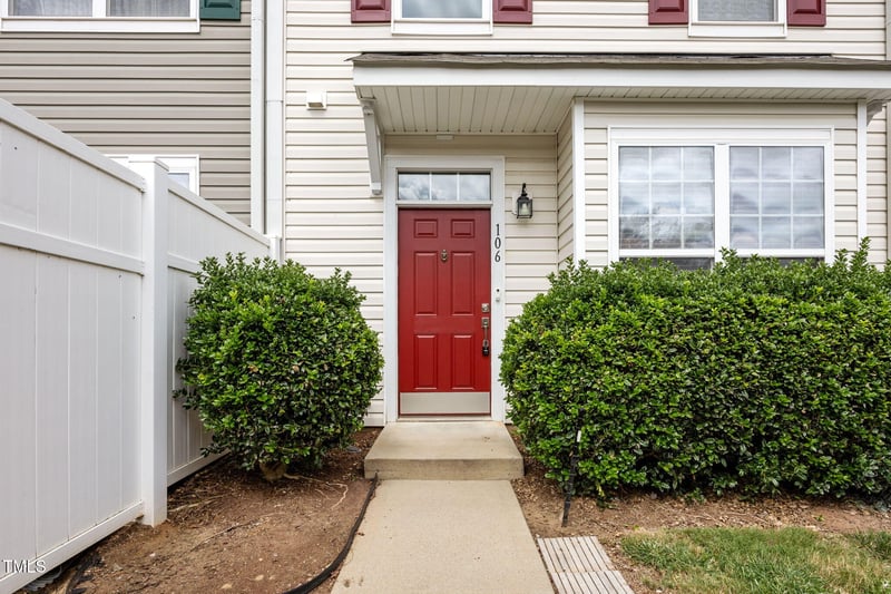 11130 Gwynn Oaks Dr #106, Raleigh, NC 27614