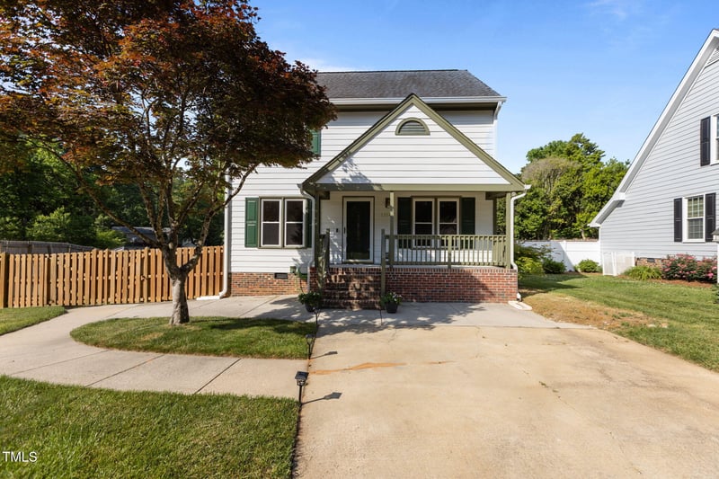 1114 Balmoral Dr, Cary, NC 27511