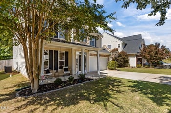 1114 Bridlemine Dr, Fuquay Varina, NC 27526
