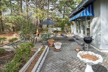 1114 Burning Tree Dr, Chapel Hill, NC 27517