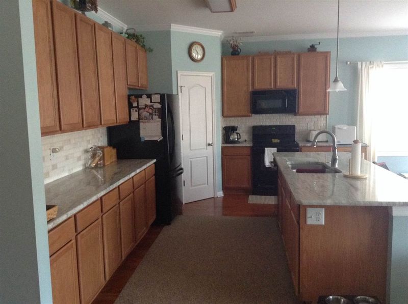 1114 Copper Cir, Mebane, NC 27302