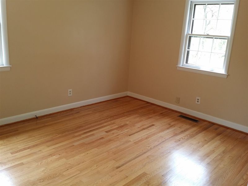 1114 N King Charles Rd, Raleigh, NC 27610