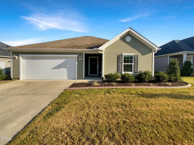 1114 Noor Ln, Fuquay Varina, NC 27526